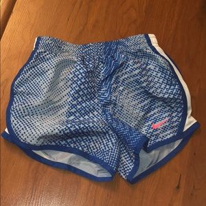 Size s (4T) Nike shorts